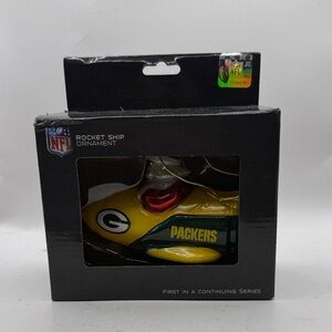 NWT NFL Football Packers Green Yellow Rocket Glass Ornament Collectible Decor